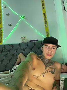 Camilo_Tattoo live cam on StripChat