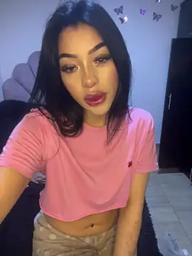 mia_dollce_ live cam on StripChat