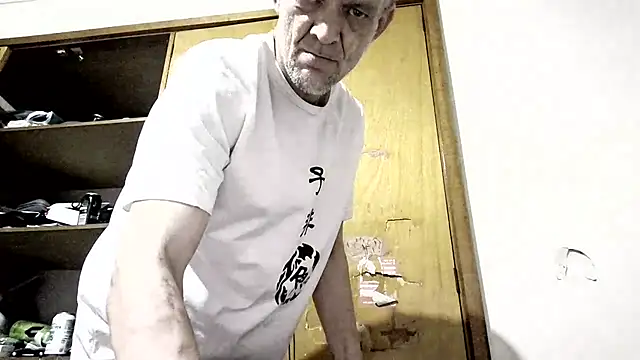 TooFknHorny7676@xh