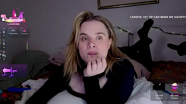 cutie0logy live cam on StripChat