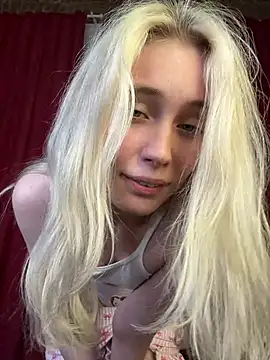 LovelyMiu webcam