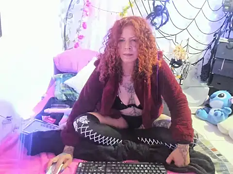 Butterfly_Axxilia26 live cam on StripChat