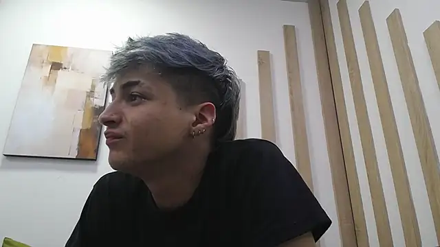 Ari_Stonne