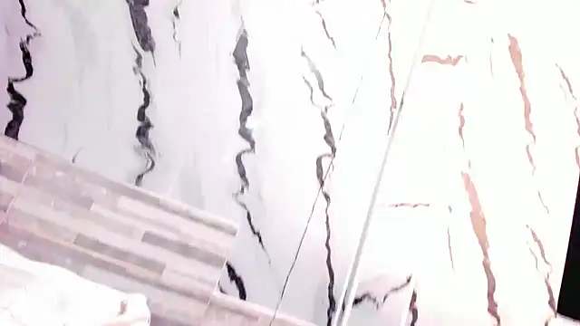 mia_alvares
