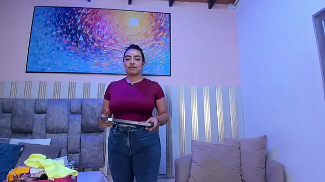 nina_glow