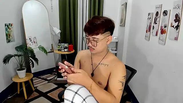 GabinJuicyHugeCock