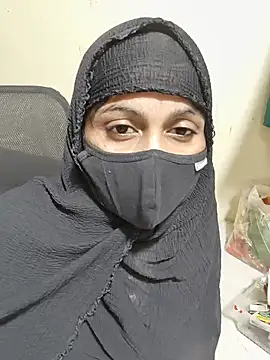 Hot_Saraa04
