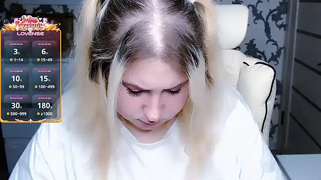 yourkarma_2_0 live cam on StripChat