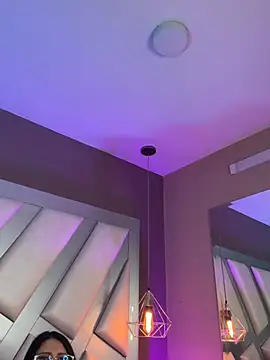 Ashleeyprincess01 live cam on StripChat