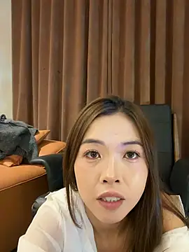yezi740 live cam on StripChat