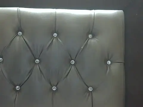 hOTY_karina live cam on StripChat