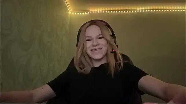 linaloawot live cam on StripChat