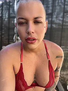 Modelo: alicetgirlbr