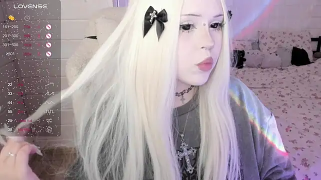 SelenaCute live cam on StripChat