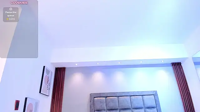 Ivaannaa_ live cam on StripChat