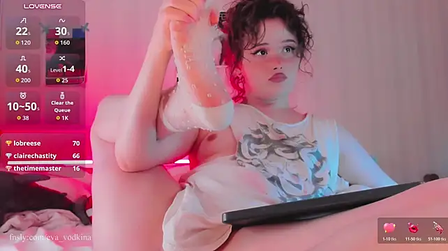 eva_vodkina live cam on StripChat