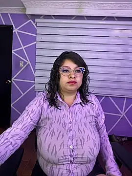 MiiaaJoness
