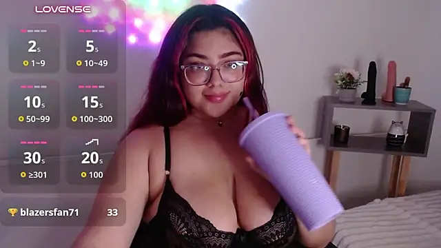 Raven_Rouges webcam