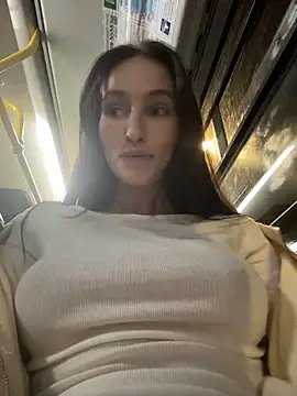 -missbehaving- Live Webcam on Stripchat