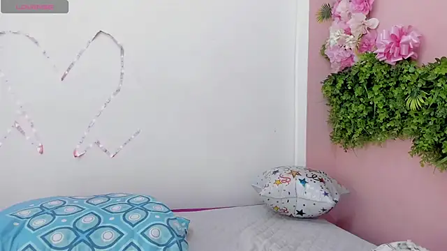 Mikasa_Horny