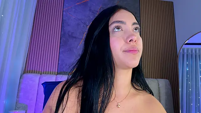 mia_scot