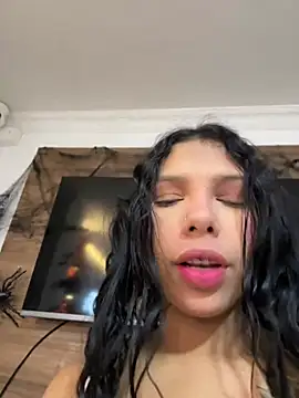 rosita_rousse (F young) - put me 4 and one finger in my ass