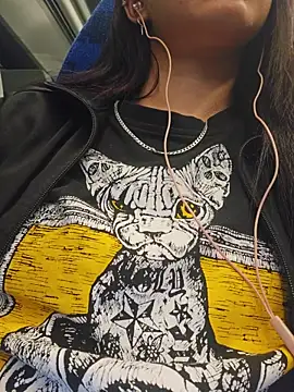 u_prolazu (Ask my age) - Dildo deeptroath in public