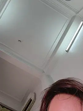 Nyni-xoxo live cam on StripChat