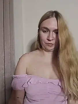 KisaVixen live cam on StripChat