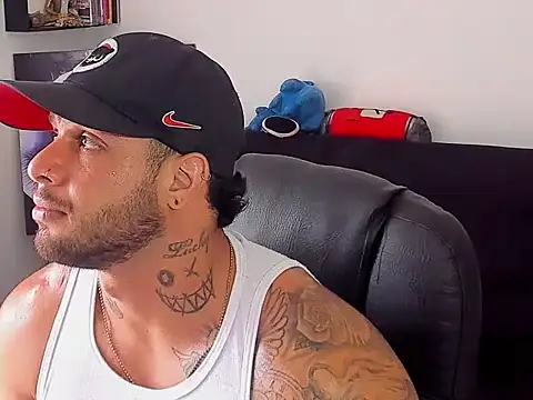 MarckMathews live cam on StripChat