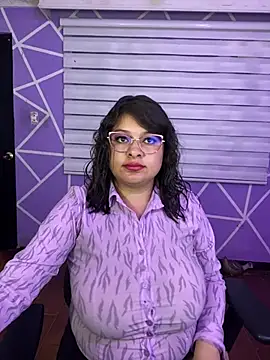 MiiaaJoness