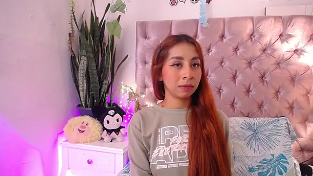 laila_stilwiills live cam on StripChat