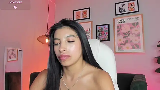 Tiffany_Low
