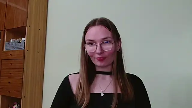 LooveELLYx live cam on StripChat