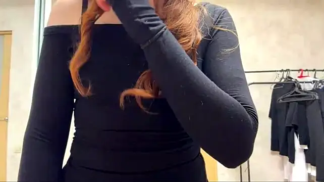 BuzzingRaid live cam on StripChat