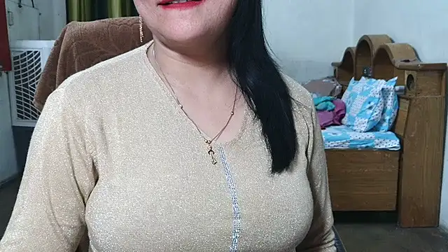 Cute_Mahi22 live cam on StripChat