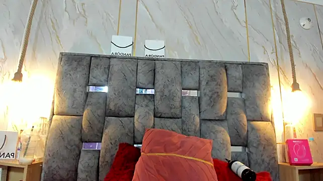 allison_11 live cam on StripChat