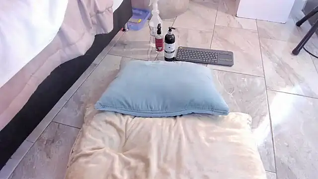 babepolly live cam on StripChat