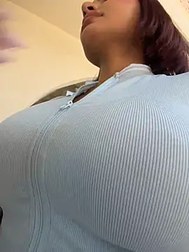 Irina_Velvett webcam