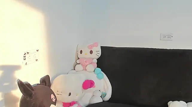 eirlysx (F teen) - riding reverse cowgirl dildo
