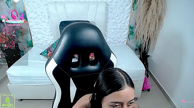 NathaliaSweet_11 live cam on StripChat