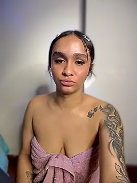 Isabella-Teen