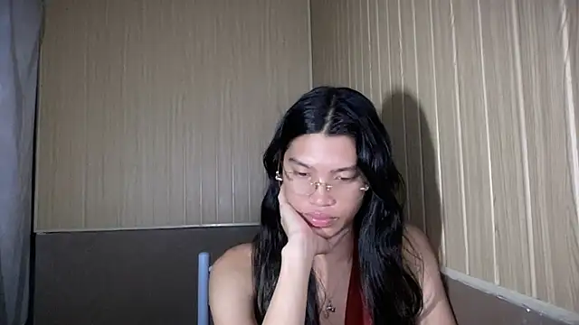 Yourgoddess_jayve live cam on StripChat