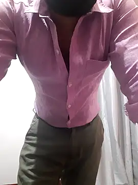Guyinformal live cam on StripChat