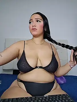 Mia_em