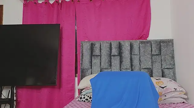 tatiana_big_ass_boobs (F milf) - masturbation
