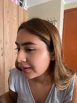 Miabonnett_ live cam on StripChat