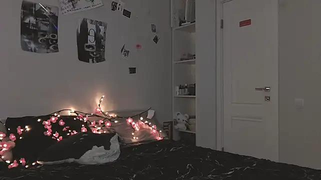 lilisvampiris live cam on StripChat