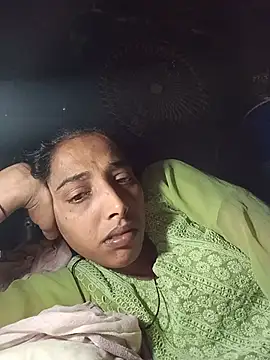Pinki_thakur_1