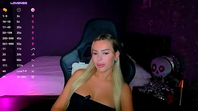 Ayla__Demir